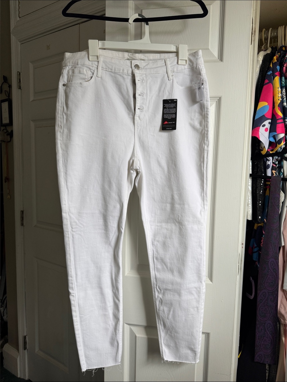 Old Navy Women’s White Skinny Jeans
